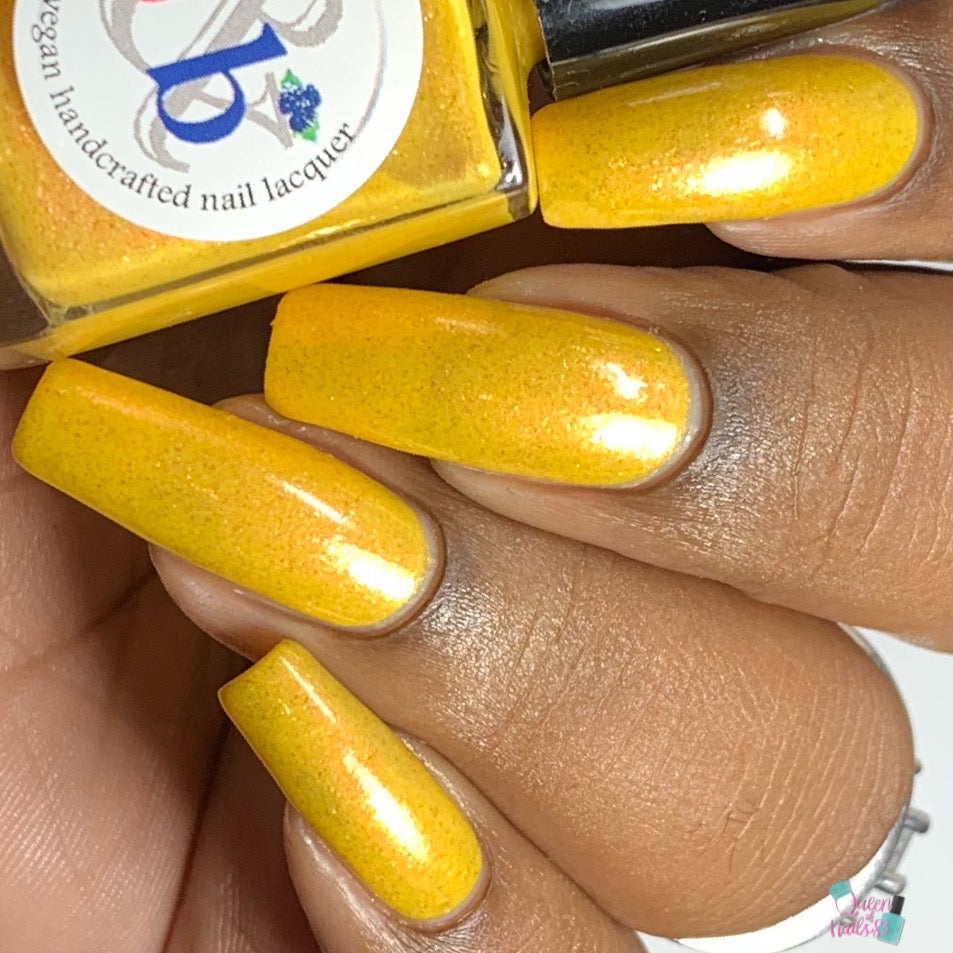 sin-kissed glow - Jen & Berries nail polish