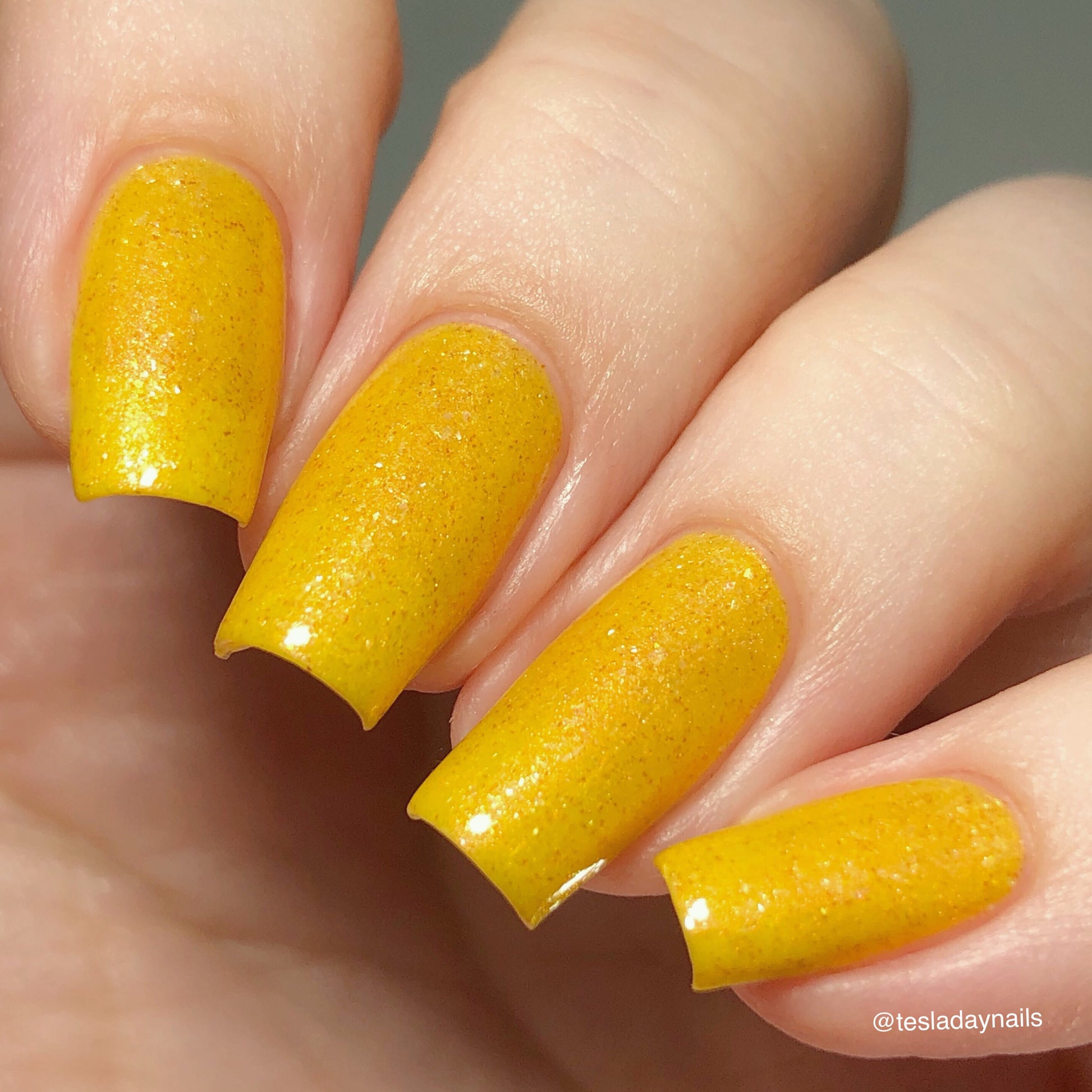 sin-kissed glow - Jen & Berries nail polish