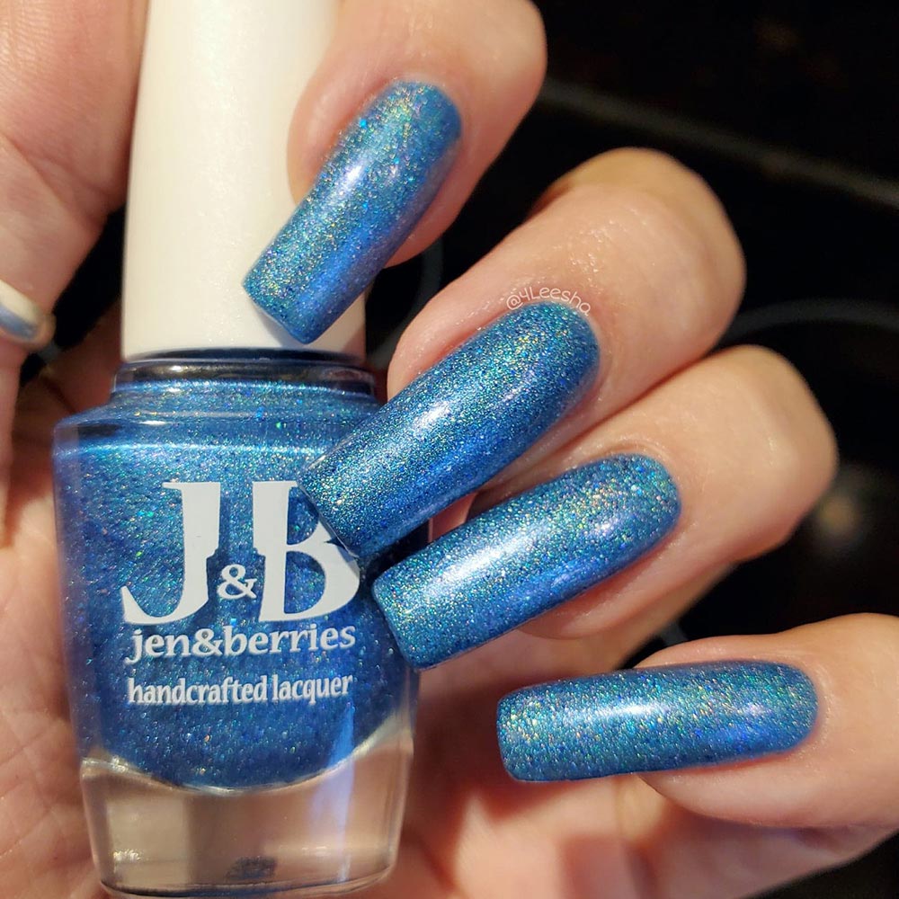 fashion & fame - Jen & Berries nail polish