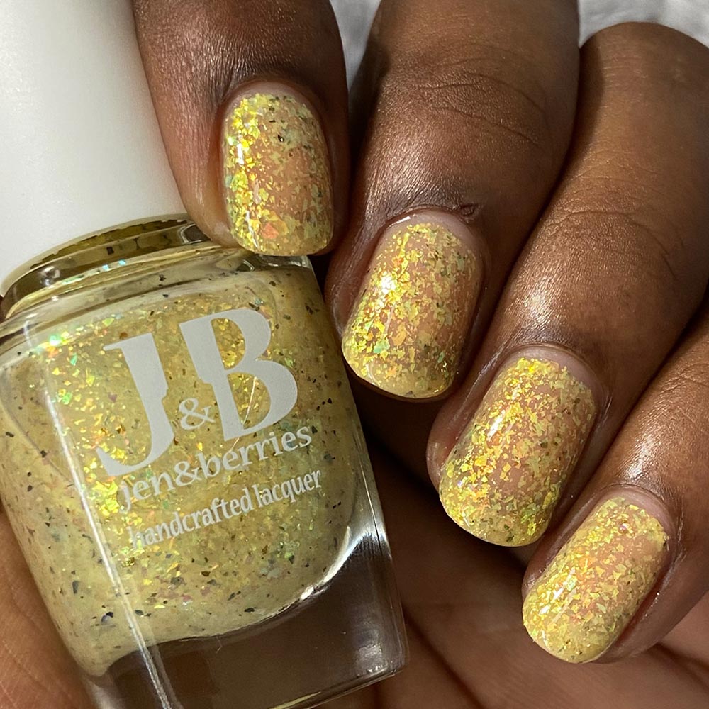 lazy daisy - Jen & Berries nail polish