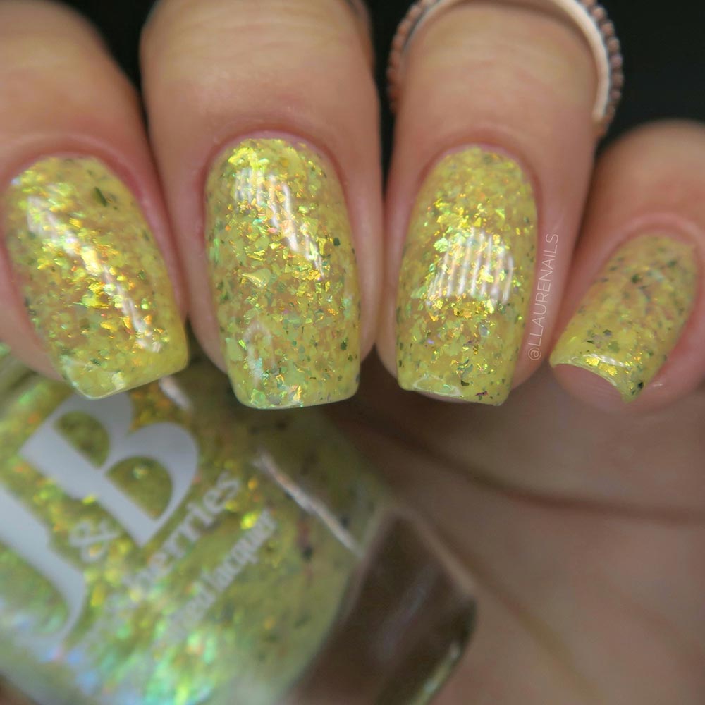 lazy daisy - Jen & Berries nail polish