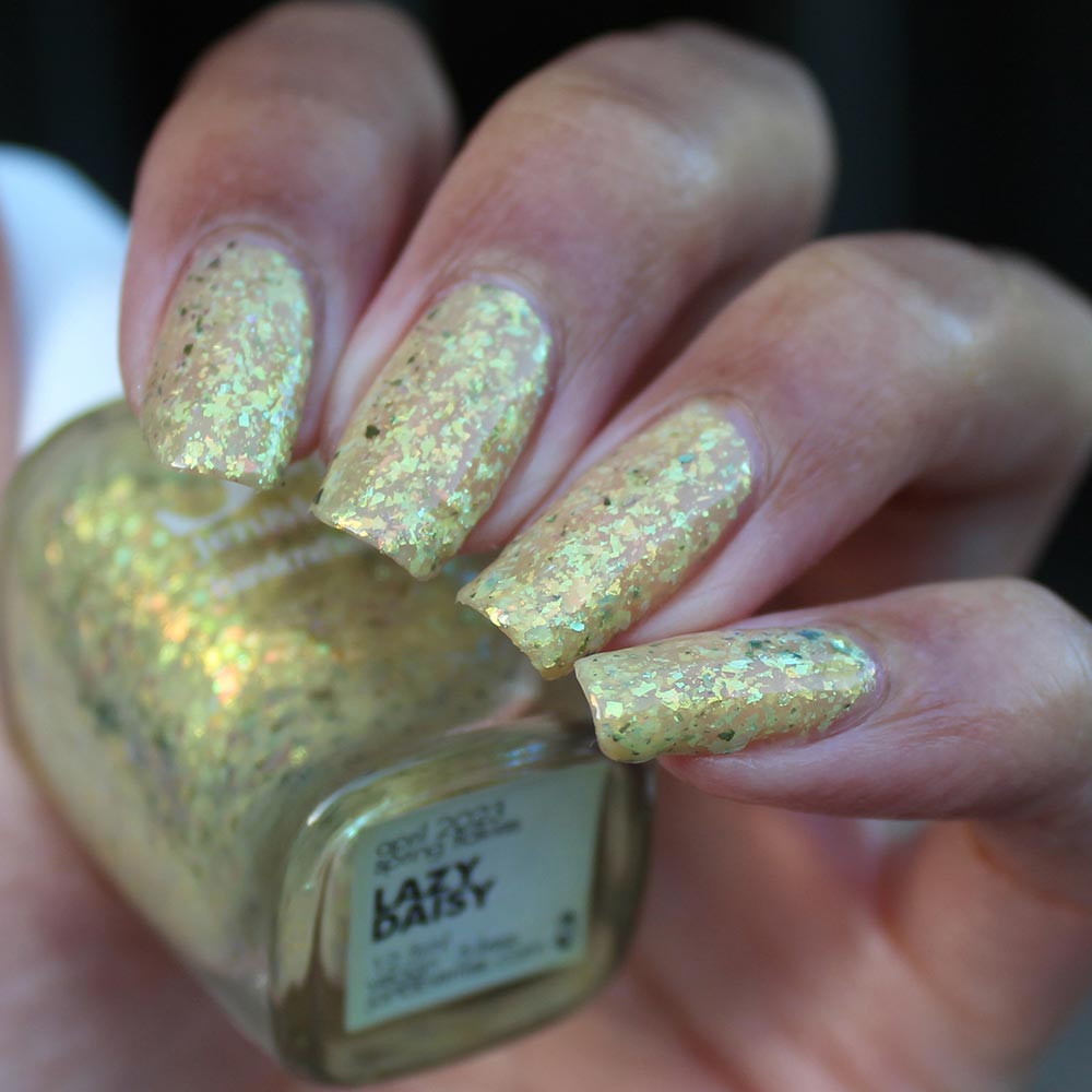 lazy daisy - Jen & Berries nail polish