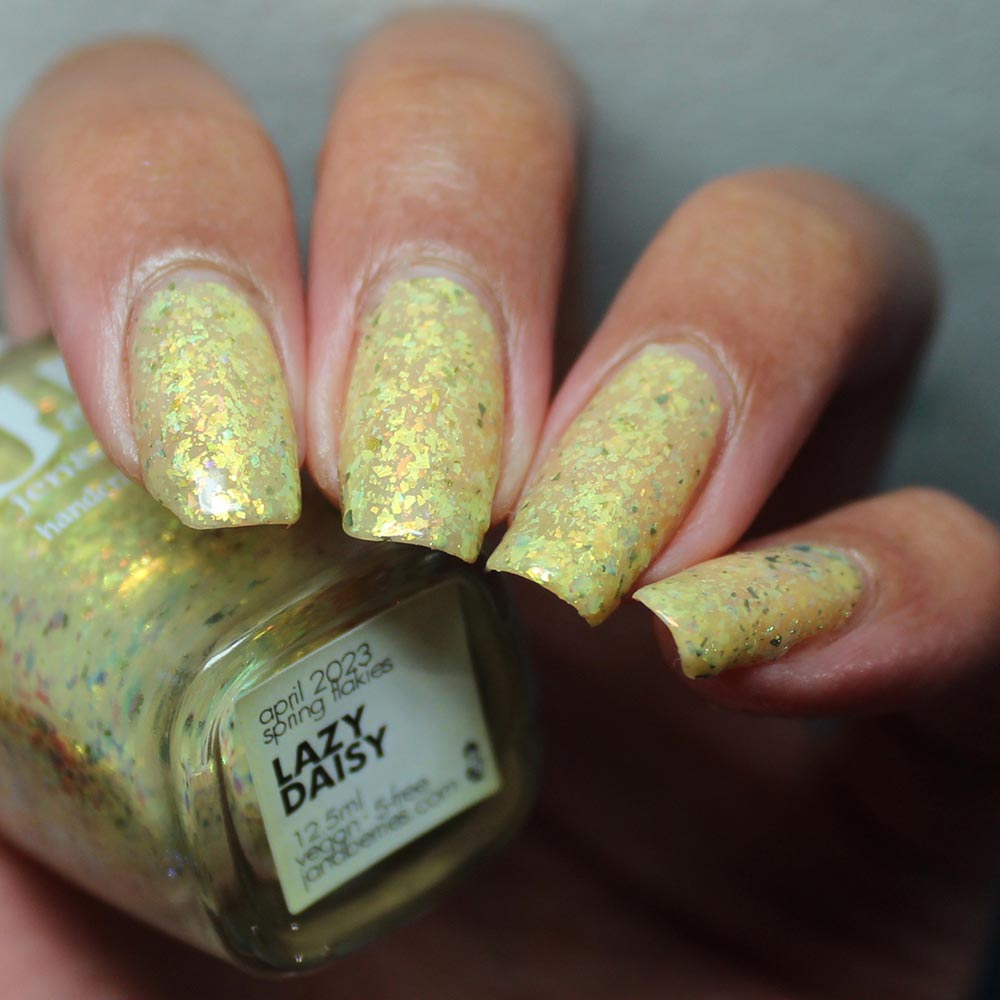 lazy daisy - Jen & Berries nail polish