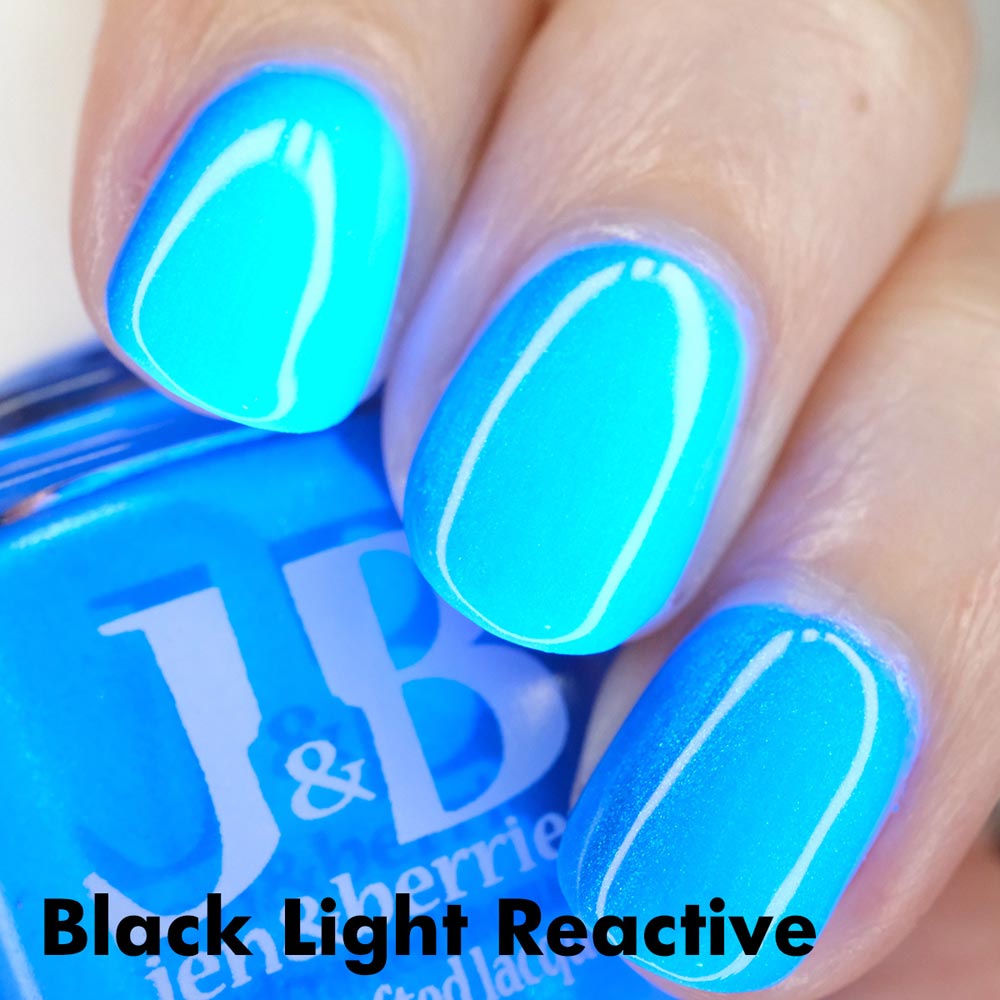 here fishy, fishy - Jen & Berries nail polish