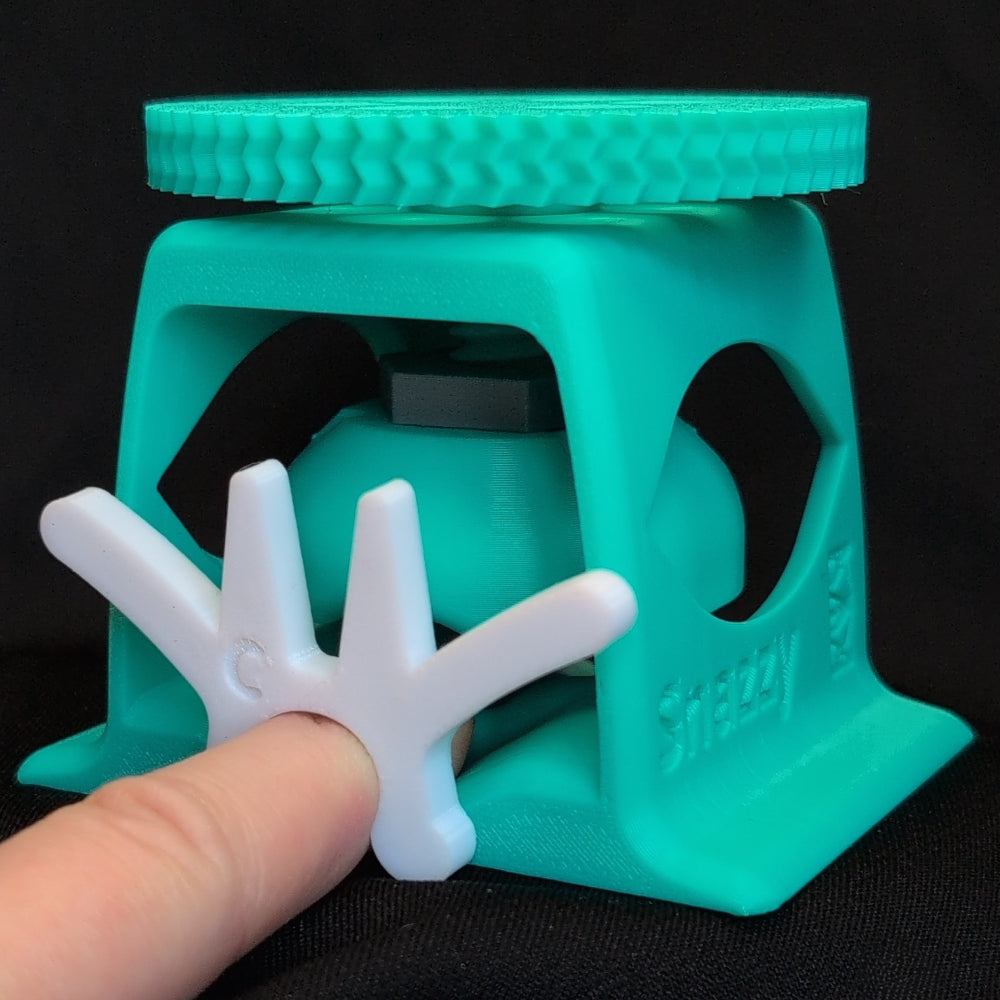 SnazzyMag fingie thingie