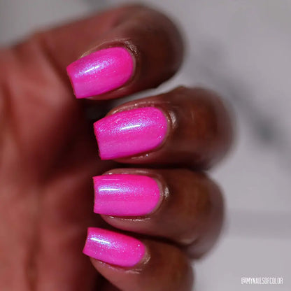 ain't no dust in my house! - Jen & Berries nail polish