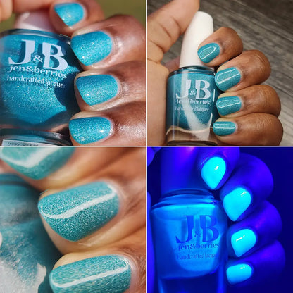 slide effect - Jen & Berries nail polish