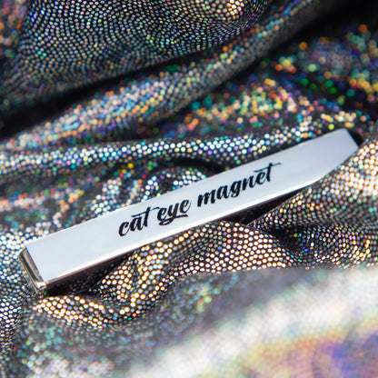 cat eye bar magnet
