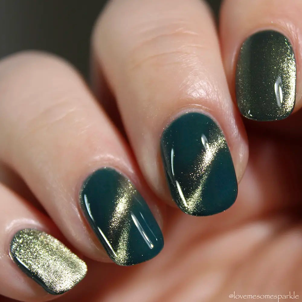 champagne spray - Jen & Berries nail polish