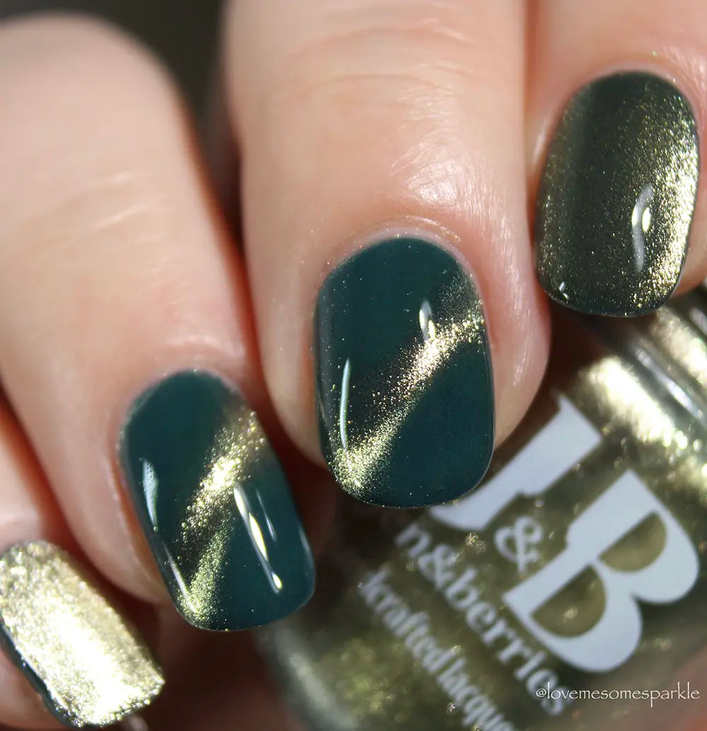 champagne spray - Jen & Berries nail polish