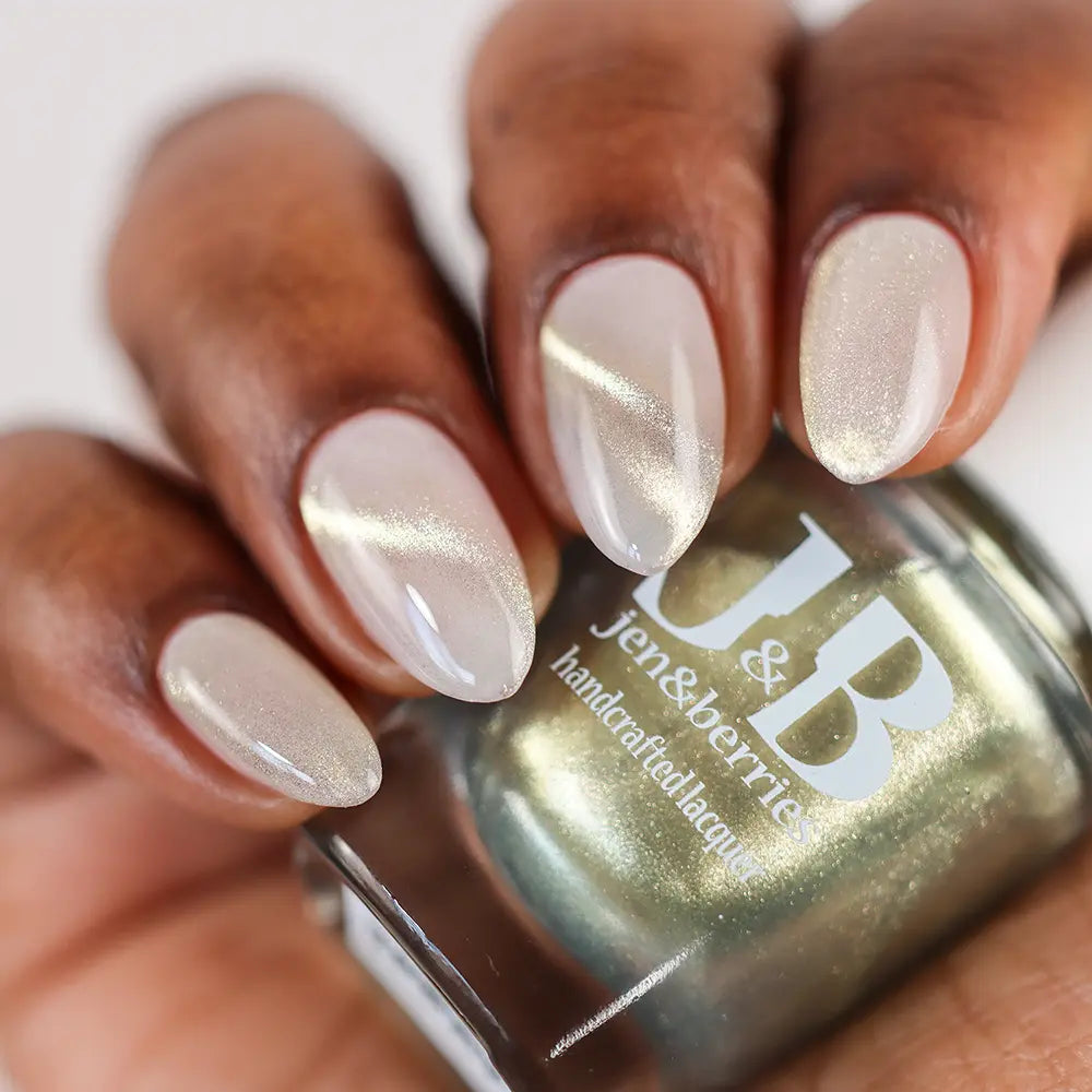 champagne spray - Jen & Berries nail polish